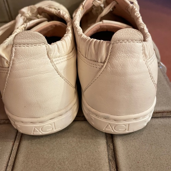 AGL leather sneakers in ivory - Picture 6 of 7
